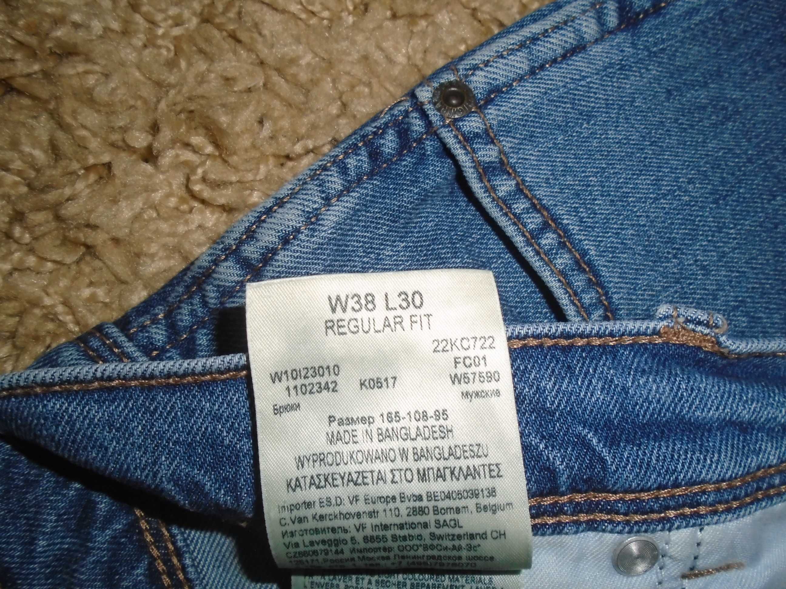 Джинсы Wrangler Regular Fit USA W38 L30