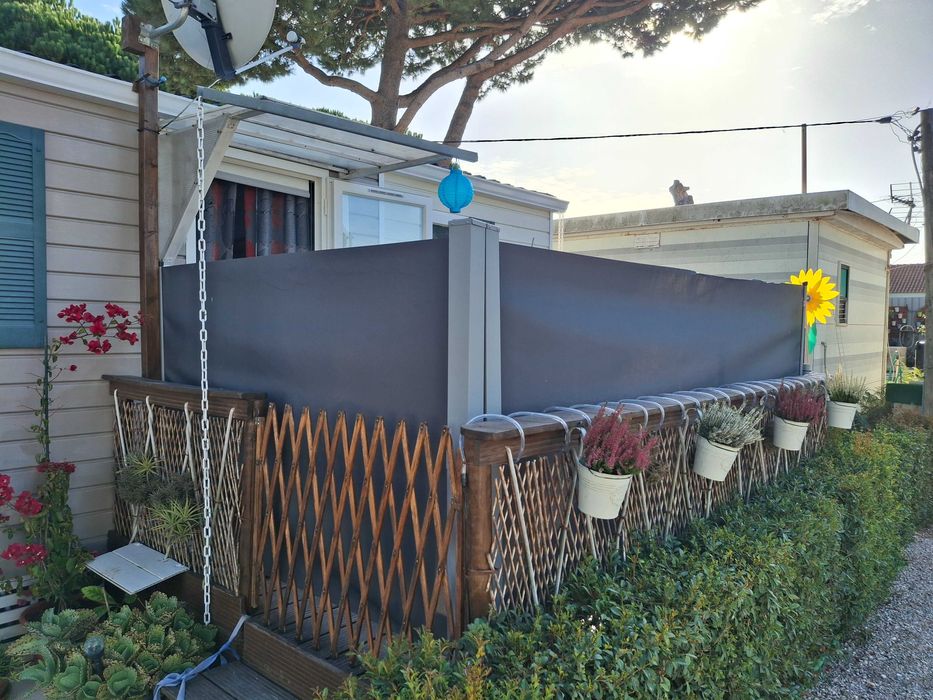 Residencial/ Mobile Home T2, 30qm c/deck 8qm em Aldeia do Meco