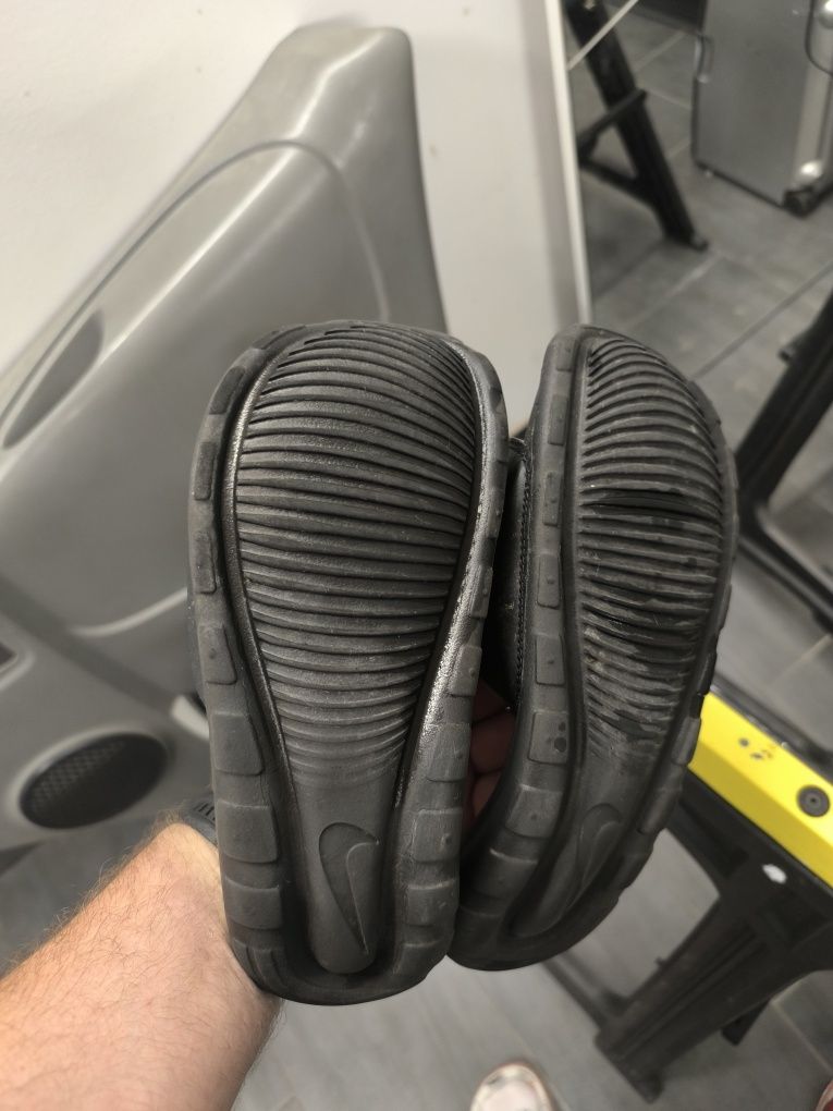 Klapki Nike rozmiar 38