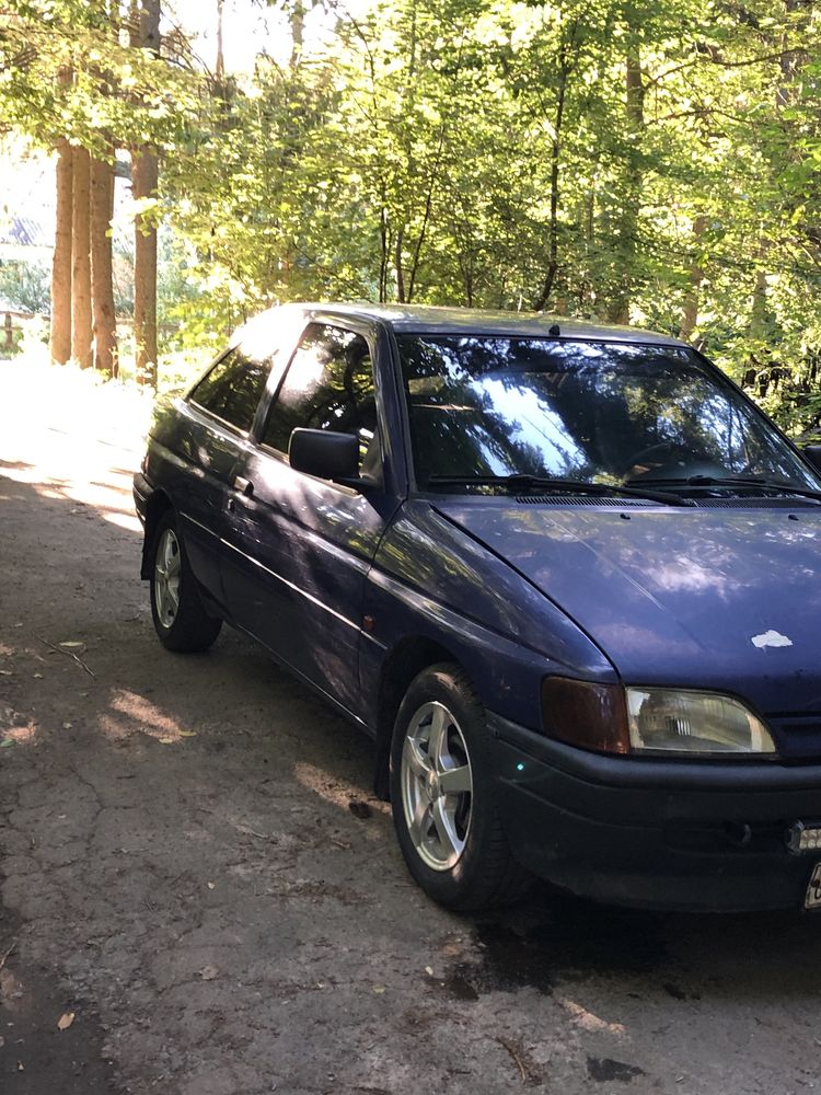 Продам FORD Escort
