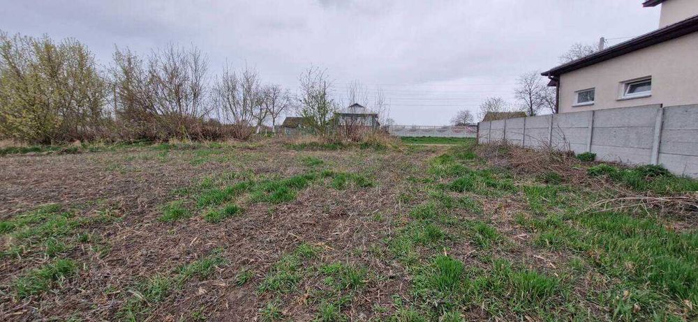 Продаж земельної ділянки в с. Петрівка