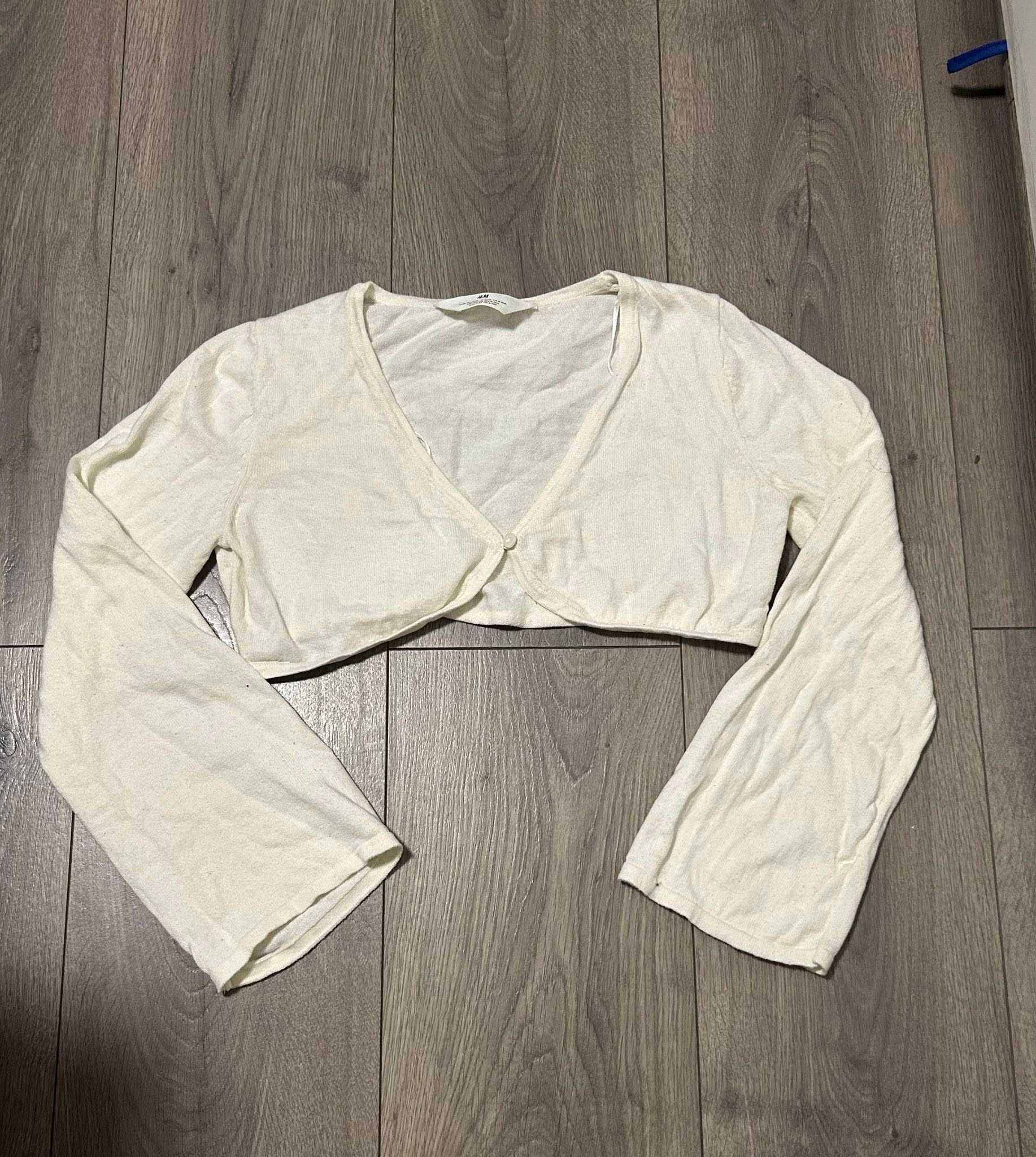 H&M 134 140 sweterek bolerko ecri białe szerokie rękawy