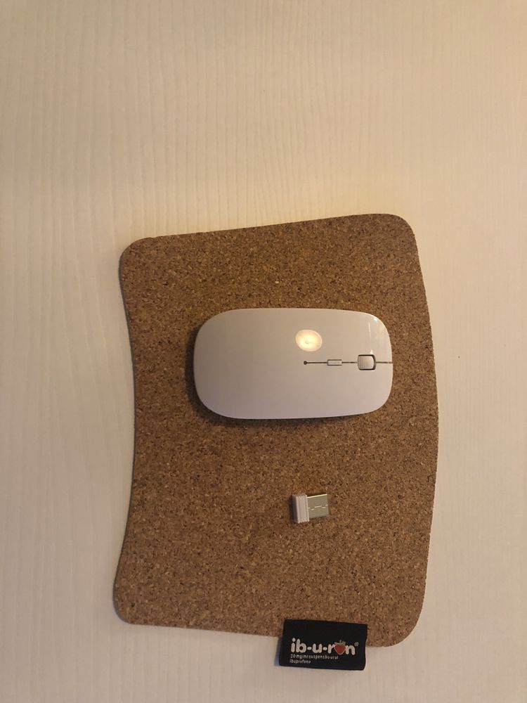 Portátil Samsung RV511 + rato sem fios c/tapete
