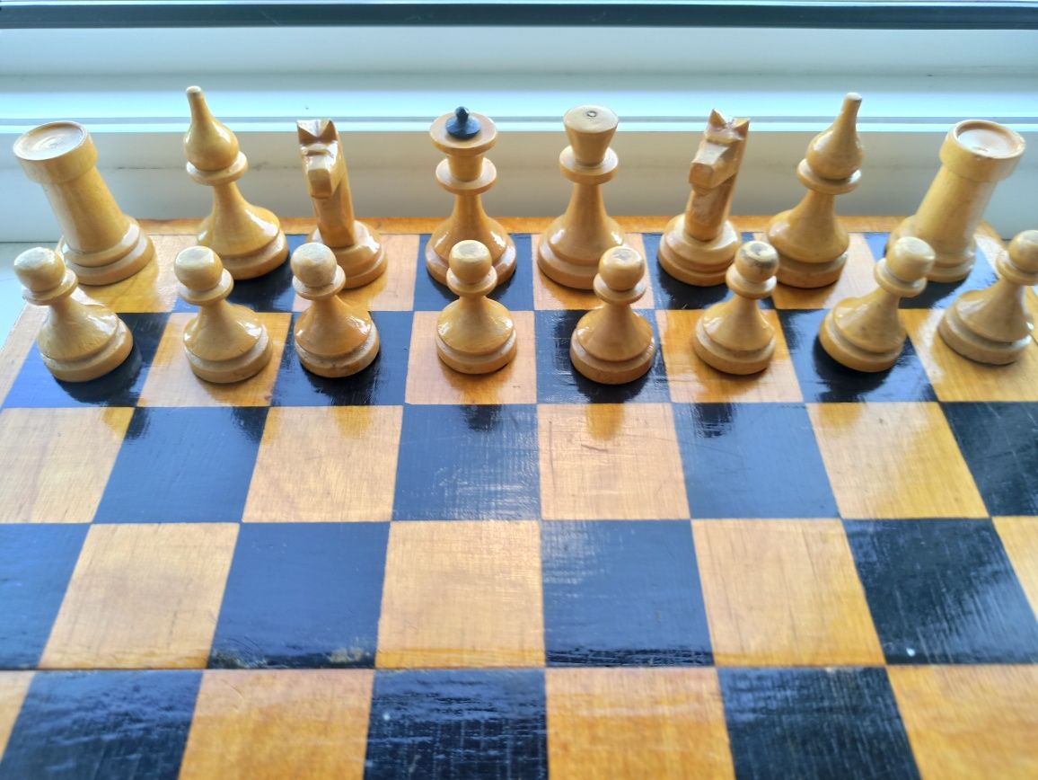 Советские деревянные шахматы 60-х годов