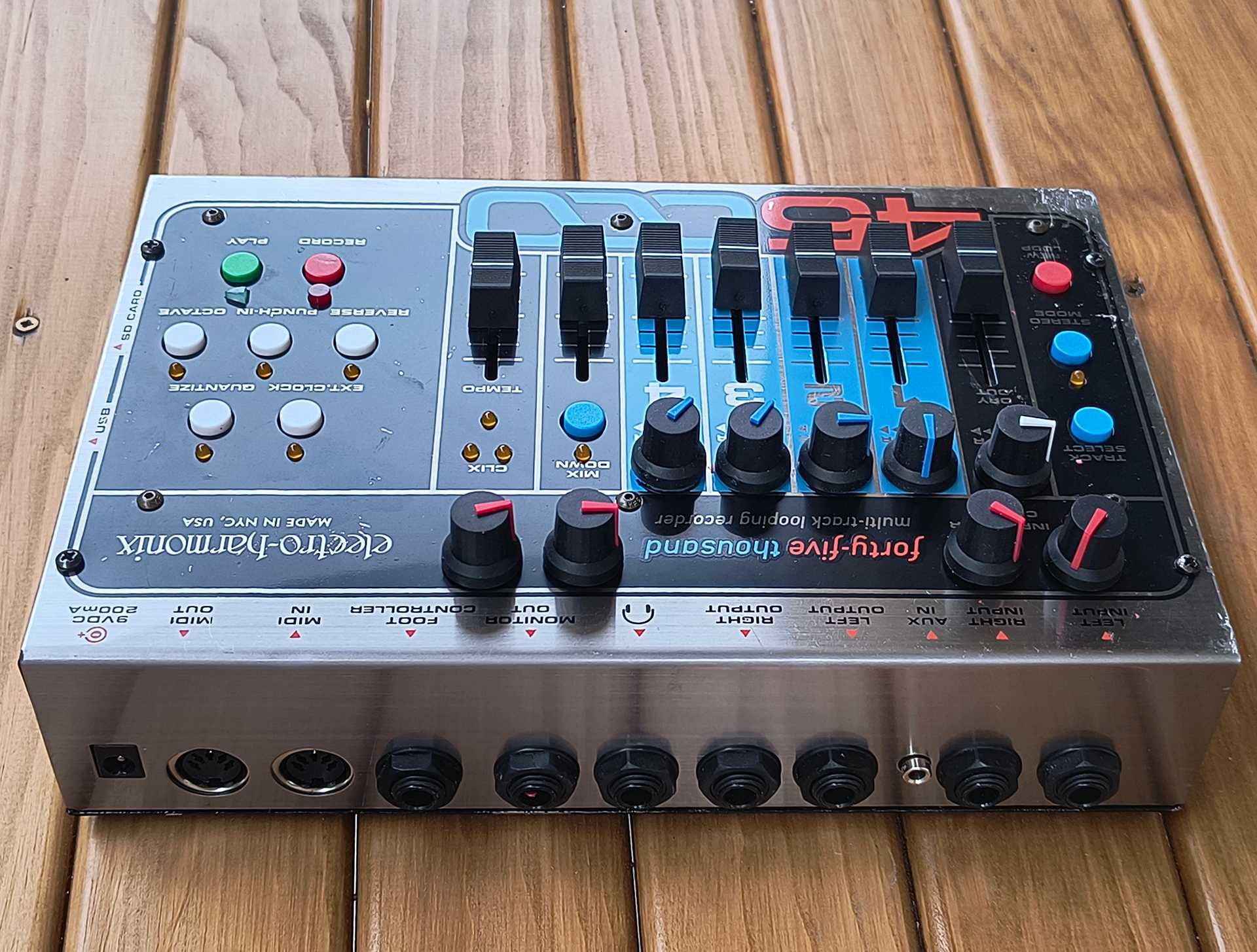 Electro-Harmonix 45000 Multi-Track Looper