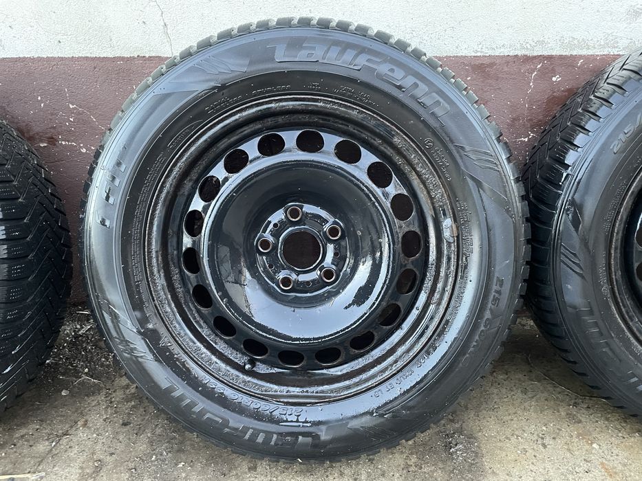 Opony zimowe 215/60R16 z felgami