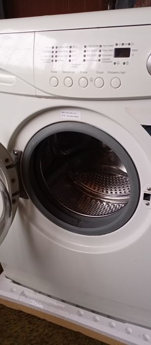 Продам стиральную машину SAMSUNG  WF-R 1061