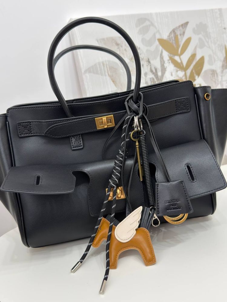 Сумка Balenciaga Bel Air шкіра | чорна | золото та срібло