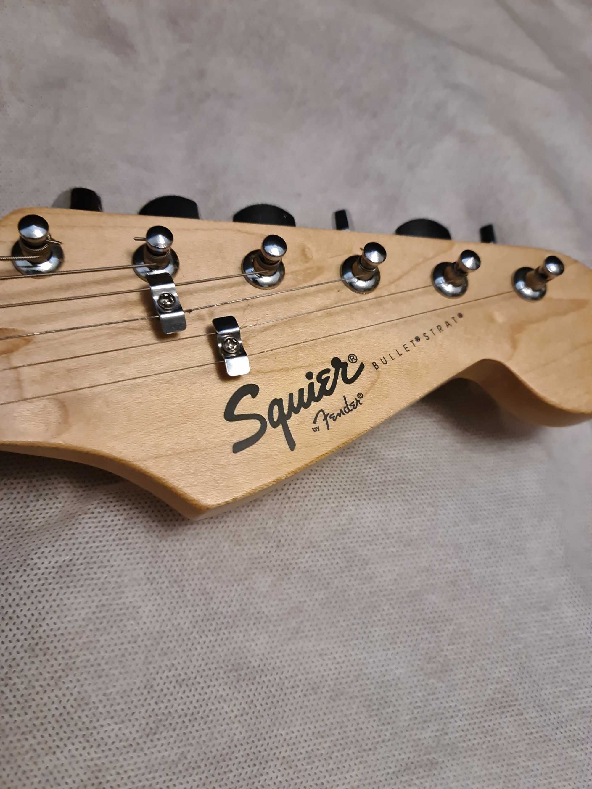 Електрогітара Squier (Fender)