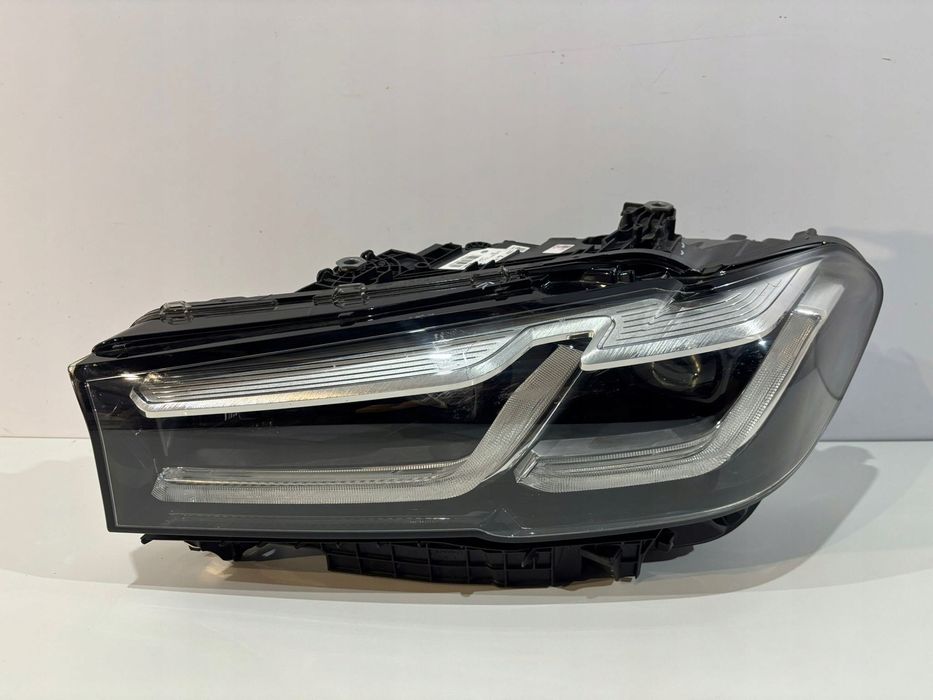 BMW 5 G30 G31 Lci lampa full led lewa - 18109