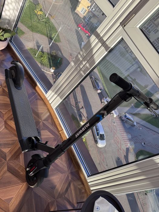 Продаю електросамокат MIDWAY i-Max Grey