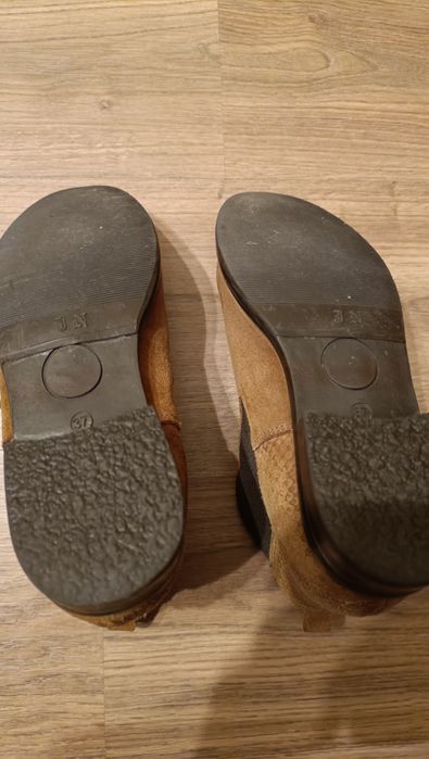 Botins em camurça, castanhos , tamanho 37, senhora