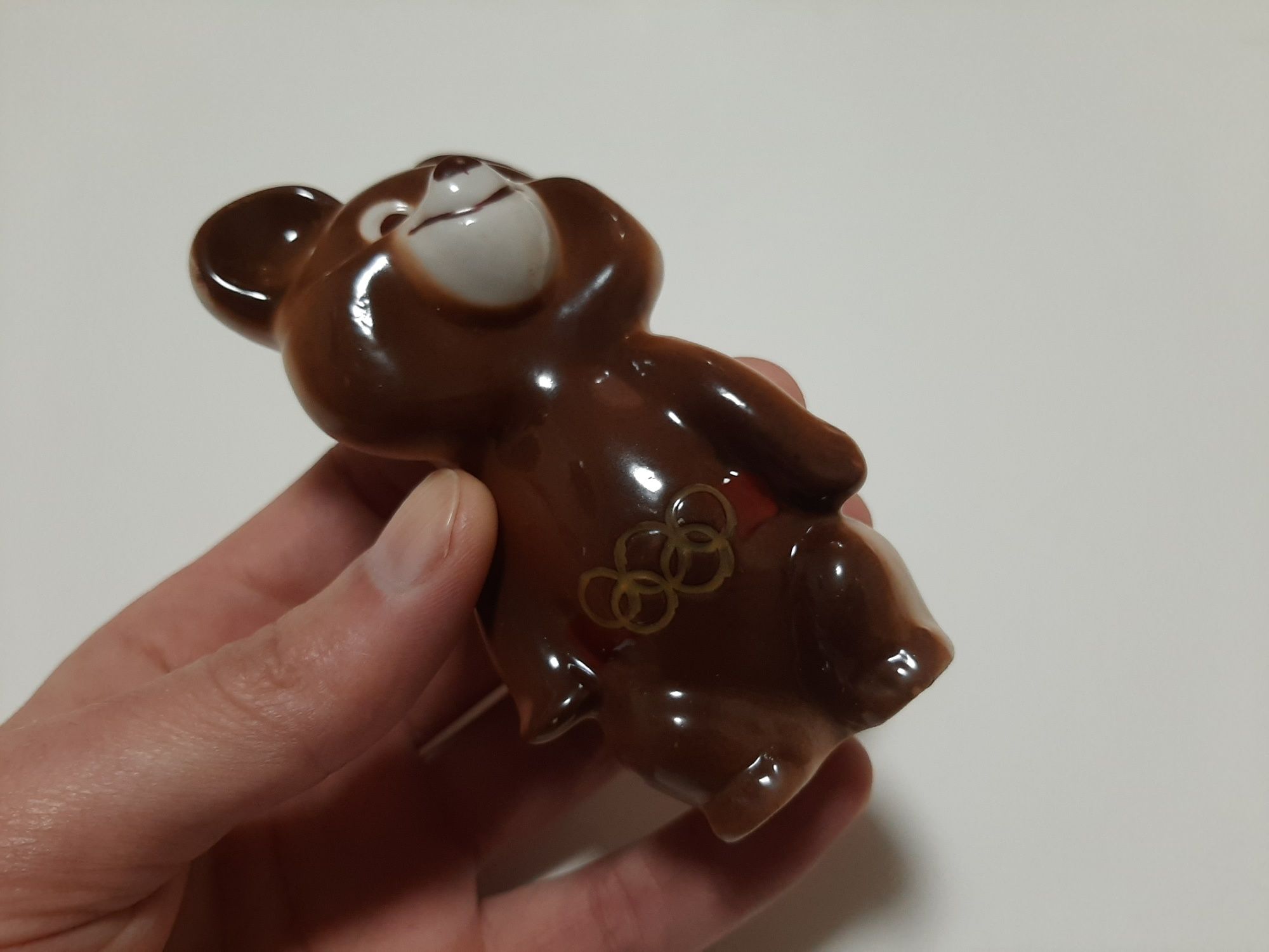 Красивая фарфоровая статуэтка"Олимпийский мишка"СССР