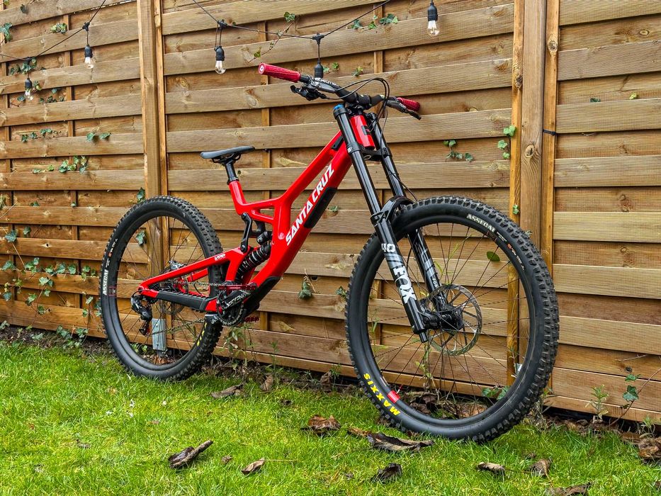 Rower DH Santa Cruz V10 8 CC 29" GLOSS RED 2024 rozmiar XL downhill