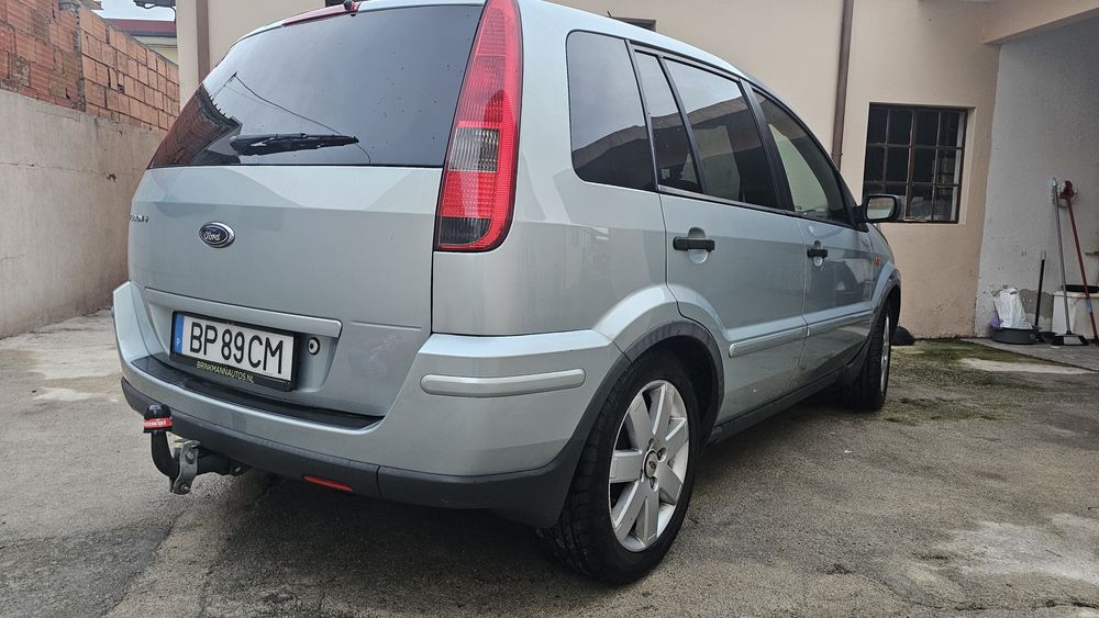 Ford Fusion + 1.6 16V