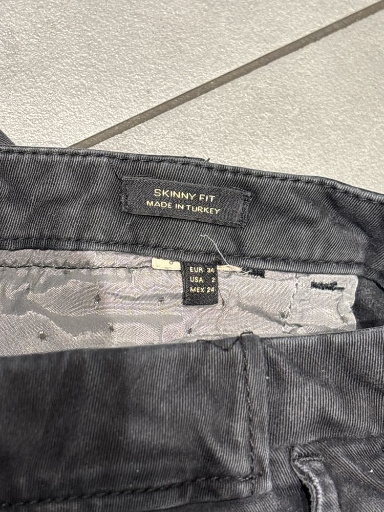 Czarne spodnie jeansowe Massimo Dutti Fit 34