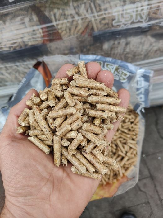 Pellet sosnowy ISKRA A1 polski produkt Dostawa Gratis