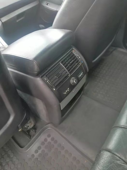 В продажі бмв х5е53