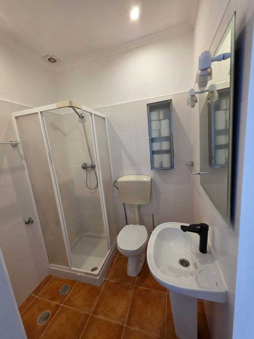 T1 com terraço privado — Roma-Areeiro, Lisboa