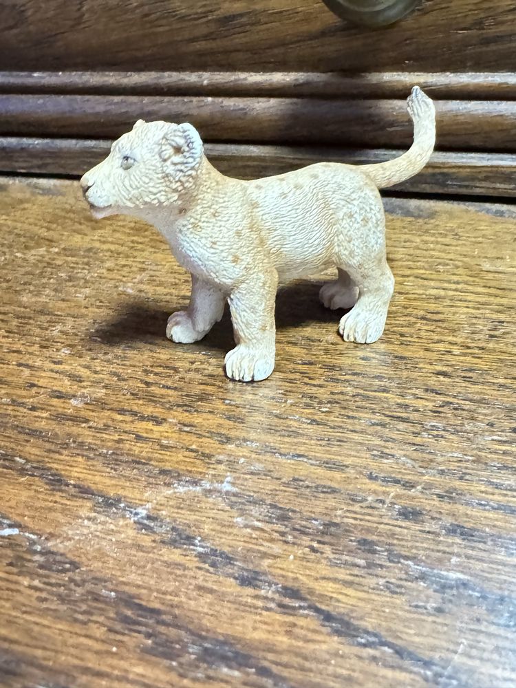 wycofane lwiątko schleich