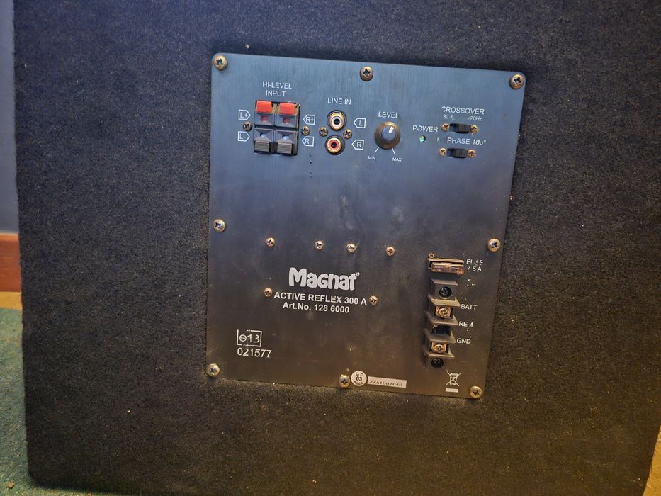 Magnat Active Reflex 300 A – aktywny subwoofer samochodowy