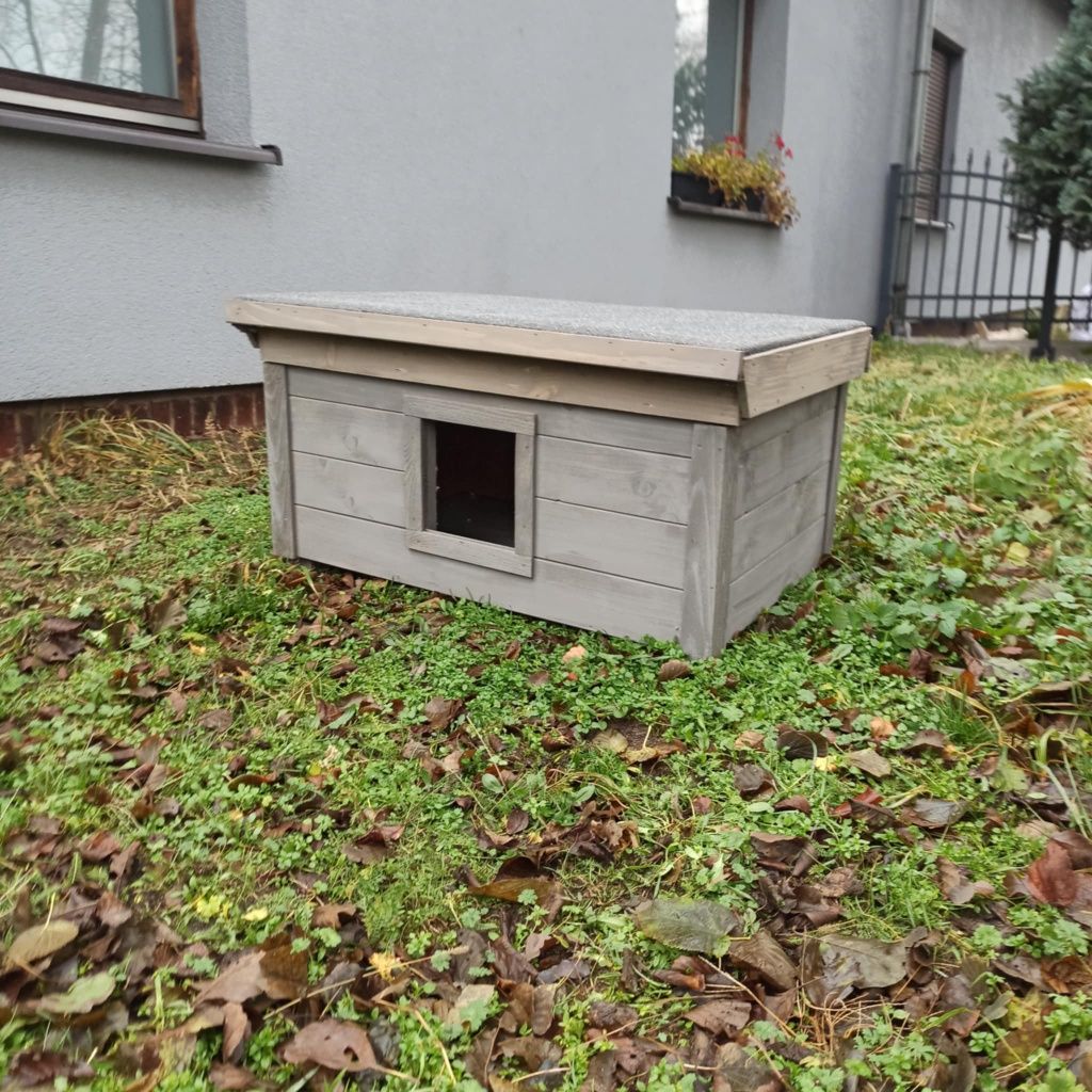 Domek dla kotów ocieplony