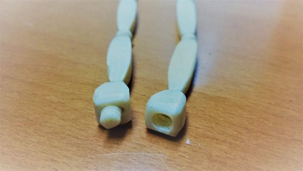 Colar antigo elos geométricos