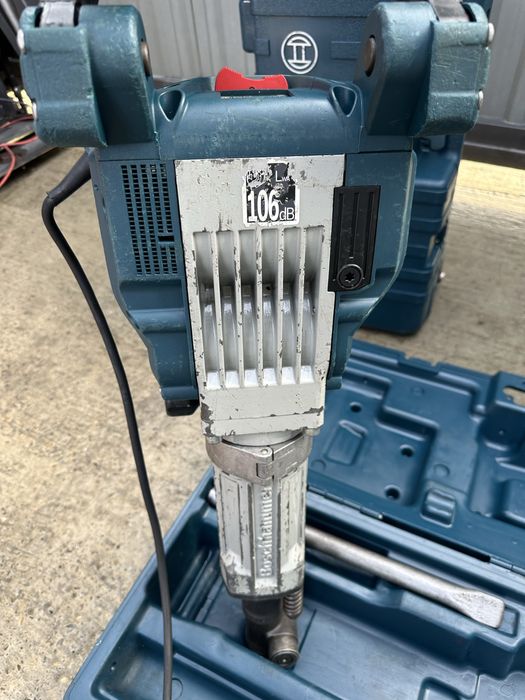 Відбійний молоток Bosch 16-30 (Бетонолом)