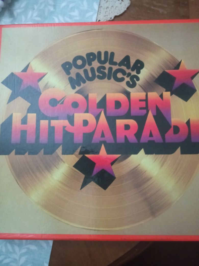 Discos vinil, CD,s cassetes.