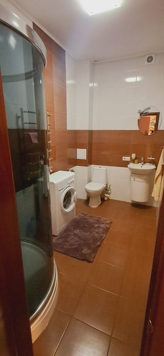 Комфортний 1 затишний будинок. 6 кімнат.