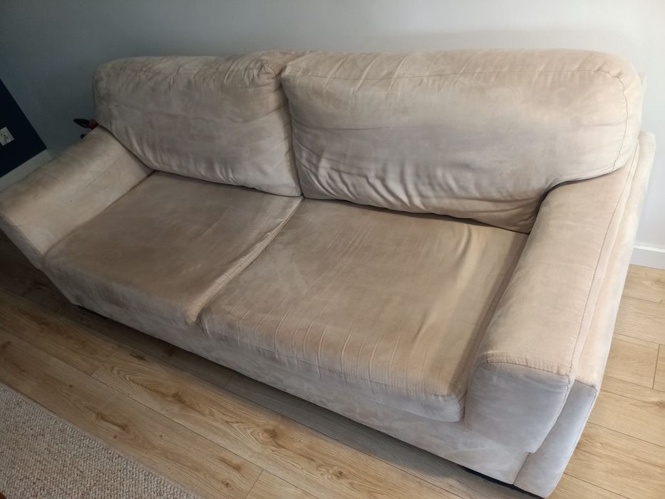 Sofa z alkantary