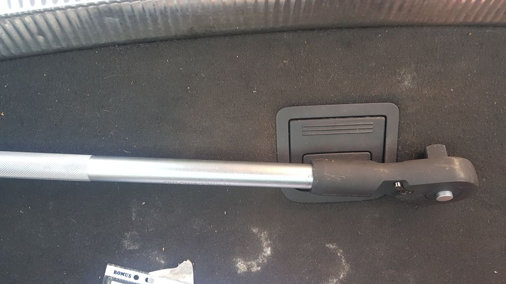 Продаю профессиональный инструмент  Jonnesway