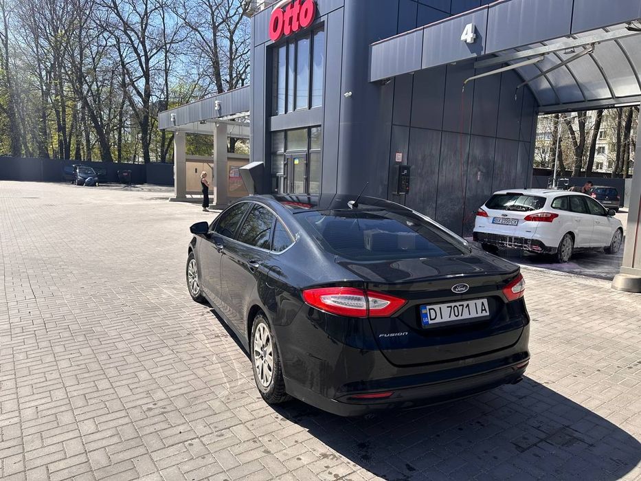 Ford fusion 2014 рік (газ/бензин)