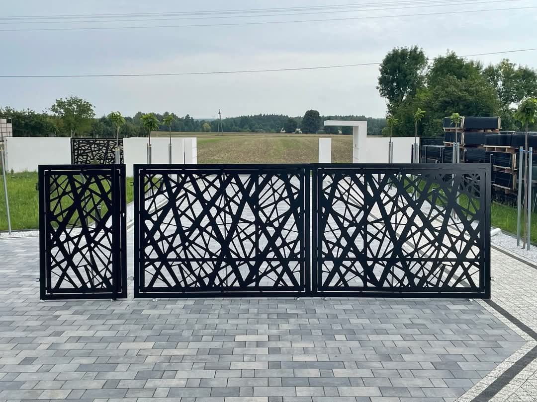 Brama z furtką kpl. ocynk + ral skrzydłowa wypalana garażowa słupek