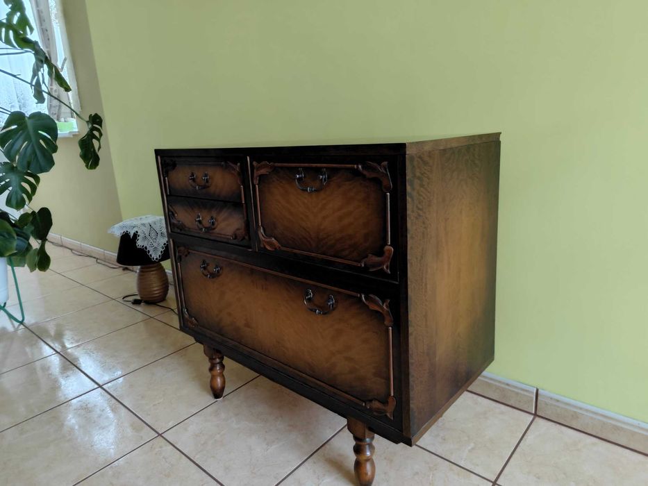 Meble drewniane do salonu