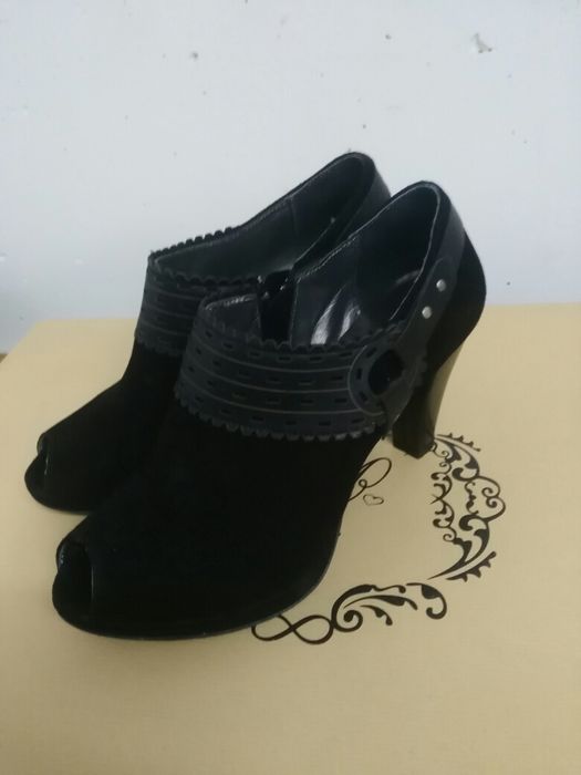 Botins como Novos