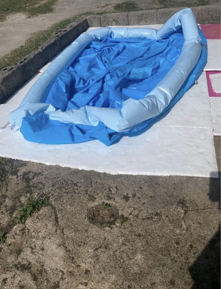 Vendo piscina nova