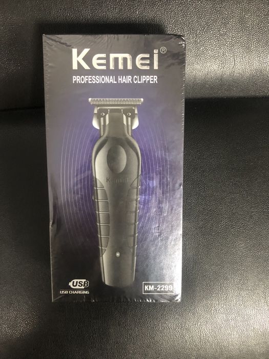 Maquina aparador  de barba Kemei ou fazer vincos