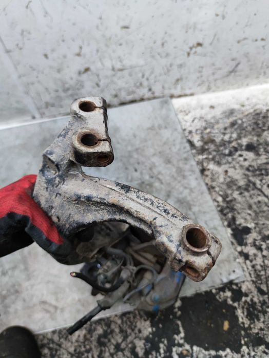 Audi a6 C5 Zwrotnica Lewa Przednia Lewy Przód LP