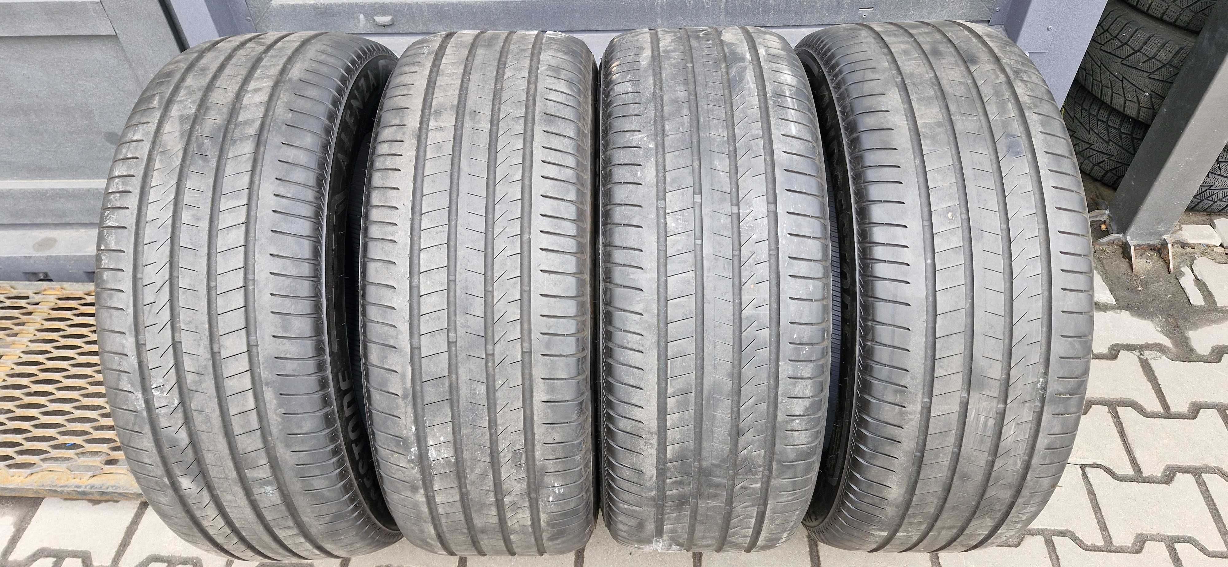 комплект Bridgestone Alenza 001 275 55 R20 113V