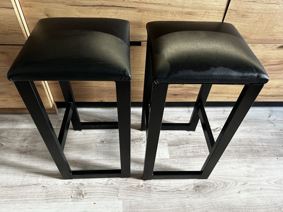 Hokery czarne 2 sztuki