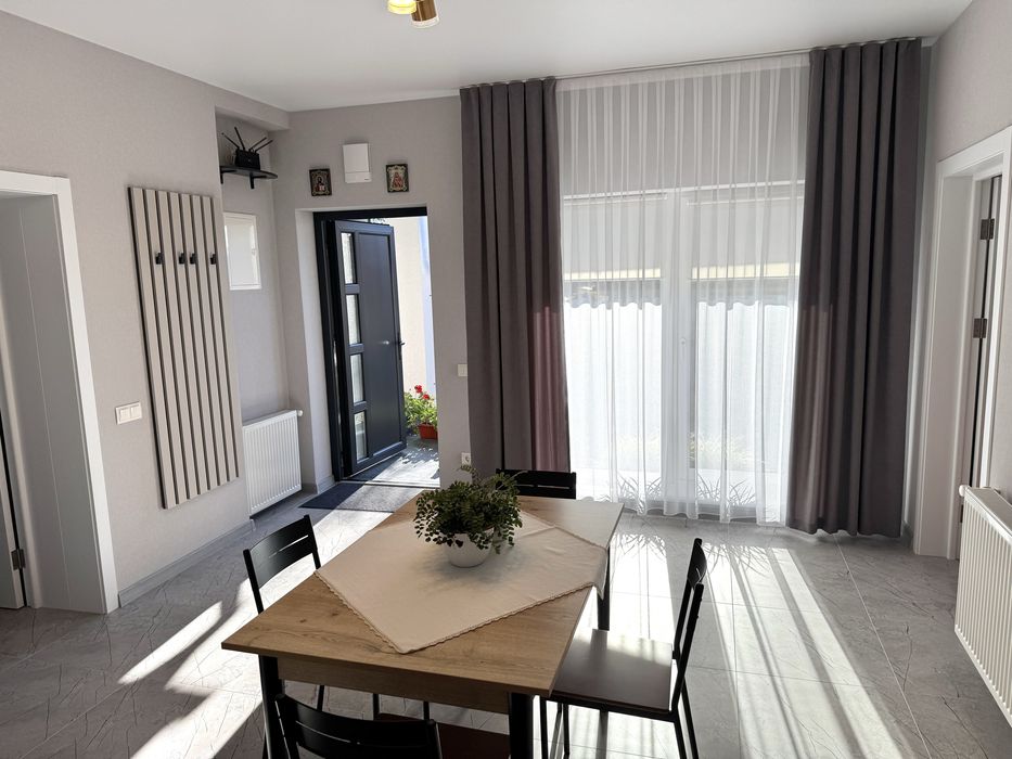 Оренда будинка, Перше заселення