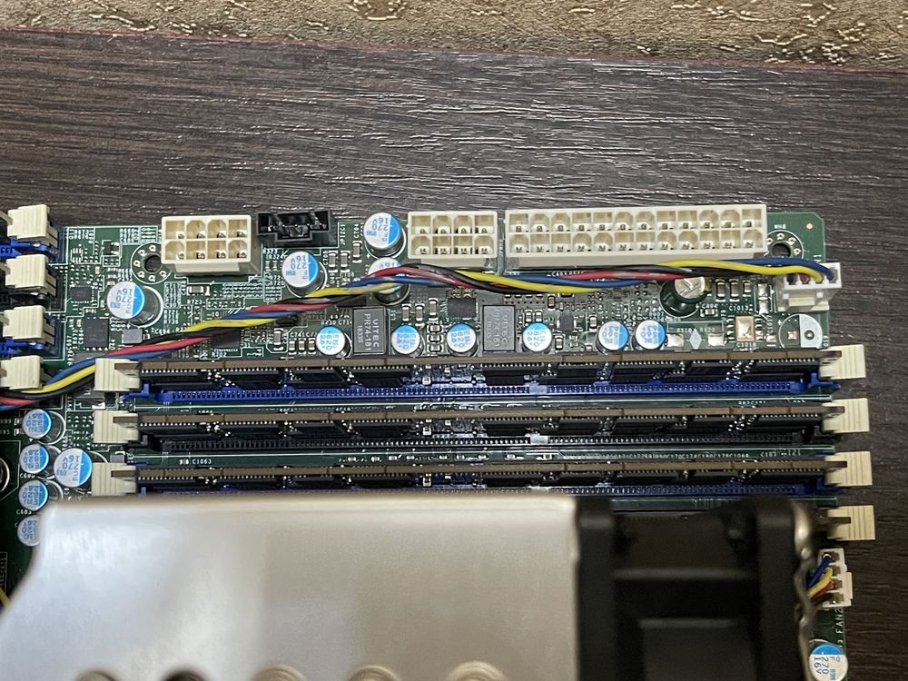 Нова! SuperMicro X9DR3-F IPMI (до 24 ядер 48 потоків та до 256гб озу)