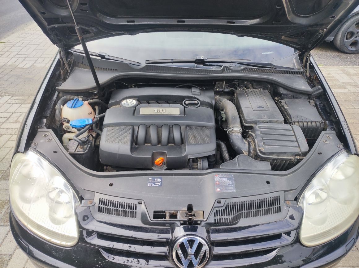 VW Golf 5 V 1.6 MPI 75kw 07r sprowadzony stan bdb wysylka oryginal
