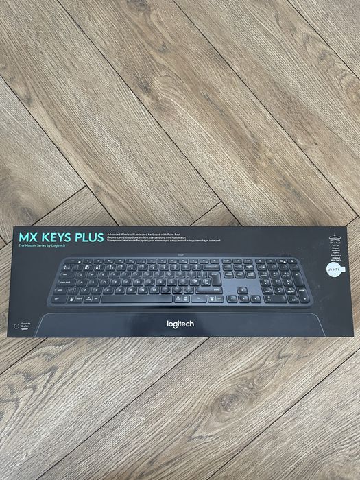 Logitech MX Keys Plus + palm rest
