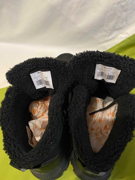 Чоловічі зимові черевики Outventure Snowhike Чорні розмір 43/27.7 см