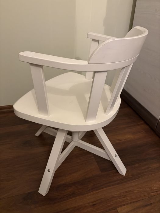 Krzesło obrotowe białe FEODOR z Ikea z regulacją wysokości