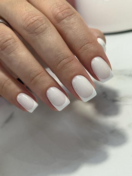 Манікюр, педикюр виїзд на дом