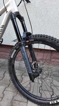 Sprzedaje RockShox ZEB SELECT Charger  RC