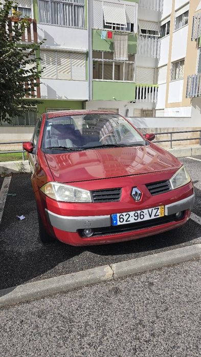 Vendo Renault Mégane de 2004 com muito pouco uso